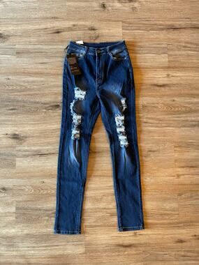 B.O.B. Skinny Jeans Size 11/12 NWT